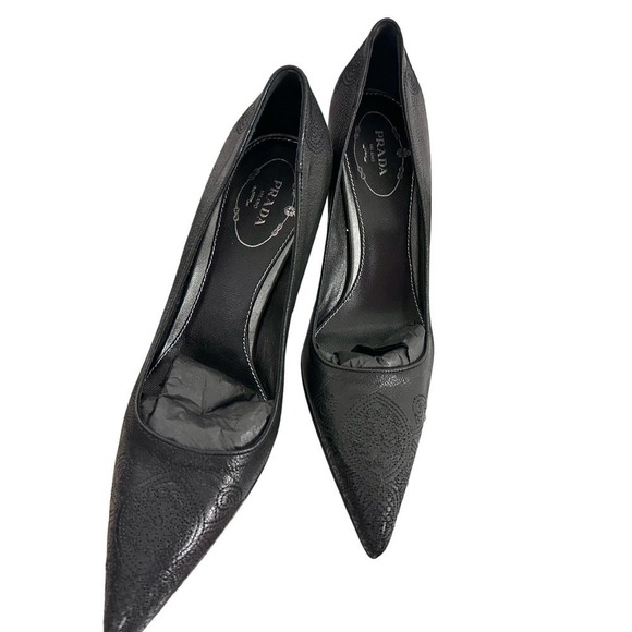 Prada Calzature Donna NIB vtg Stiletto heels nero black Perf Size 37.5/7.5 RARE - Picture 1 of 12
